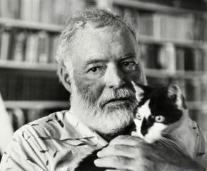 ErnestHemingway-and-cat